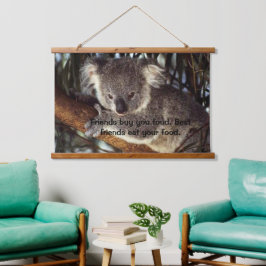 Urso Koala em uma árvore