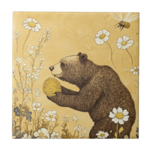 Urso Mel em Prado de Flores Silvestres