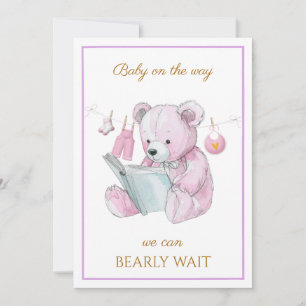 Urso Personalizado lendo um Convite para Chá de fr