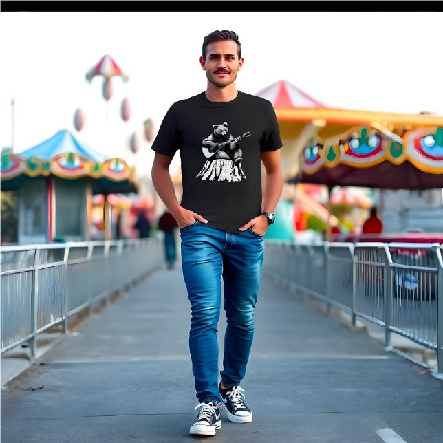 Urso Tocando Violão Acústico - Camisa Negra (Bear Playing Guitar)