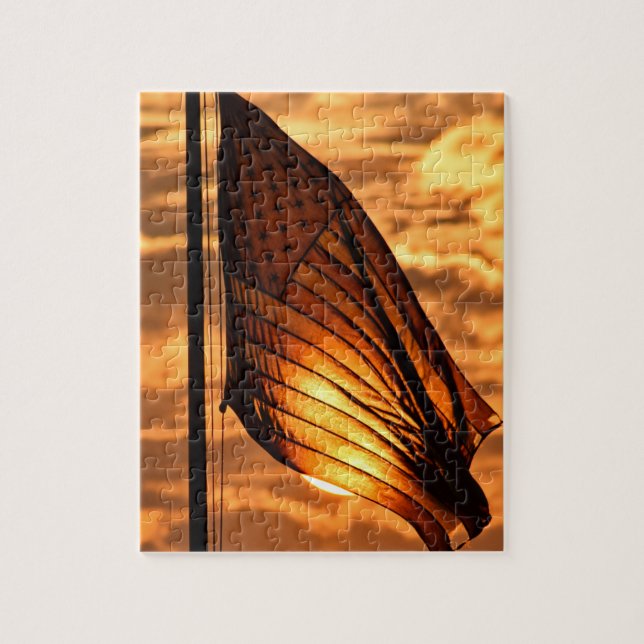 USA Flag no Sunset - 8x10 - 110 pcs. Quebra-cabeça (Vertical)