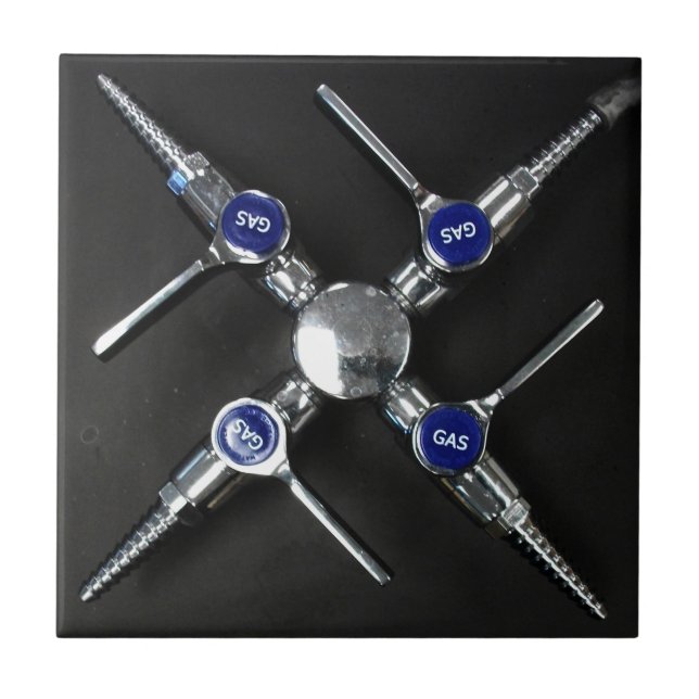 Válvulas de gás de laboratório no banco de laborat (Frente)