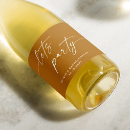 Vamos festejar. Escritório de mostarda Brown