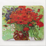 Van Gogh Red Poppies e Daisies Mouse Pad<br><div class="desc">Papagaio Vermelho Van Gogh e rato Daises. Pintura a óleo na canvas de 1890. Uma pintura floral colorida de Van Gogh, embora não tão famosa como o seu célebre vaso de girassóis, esta obra representa mais uma entrada encantadora no extenso catálogo de flores estéreis florais do artista. Um presente de...</div>