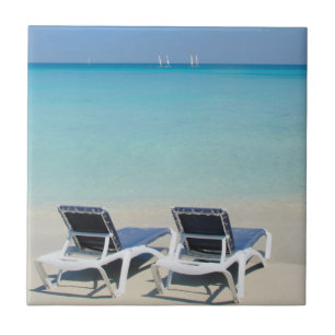 Varadero, Cuba. Areia e Cadeiras de Praia