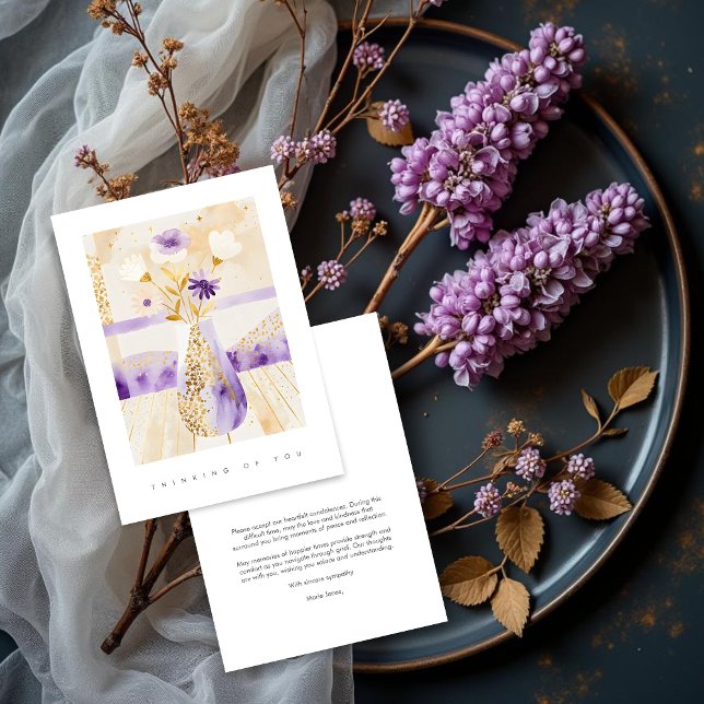 Vaso de Floral Roxo e Dourado Elegante para Conden (Elegant Purple and Golden Effect Tall Vase with Flowers Sympathy Card Design.)