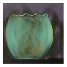 Vaso de Vidro Expressivo Aqua Gold sobre Berinjela
