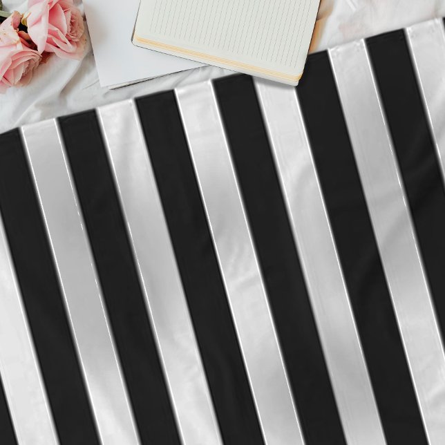 Velo Cobertor Elegante de Fleece com Listras Fofo (elegant cute black and white stripe fleece blanket)