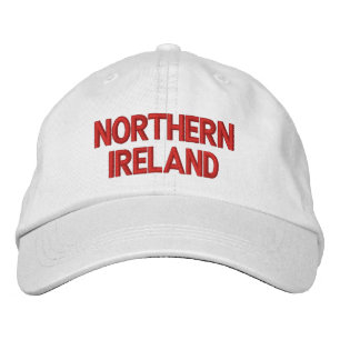 Vermelho de Irlanda do Norte no boné patriótico