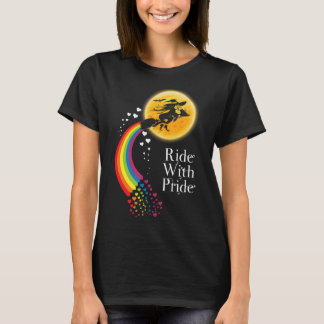 Viagem de bruxa de Halloween com camiseta LGBT de