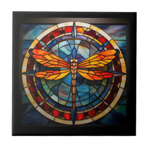 vidro colado com libélula