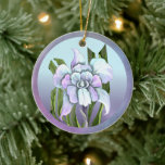 Vidro de Smeraldo, ornamento cerâmico<br><div class="desc">A FLOR do meu Mundo Roxo: a Flor Mítica Smeraldo (com suas folhas muito particulares..) De acordo com uma velha lenda italiana, esta flor imaginária simboliza um amor secreto inconfessado por causa do medo de ser rejeitada. É o tema de uma canção do meu grupo K-pop global favorito: eles usam...</div>