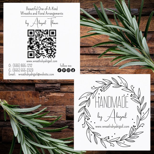Vinhas De Fio Feitas À Mão | Cartão de visita arte (Wreath and Vines "Handmade" Crafting QR Code Black | White Business Card )