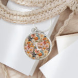 Vintage Burnt Orange Floral Monograma Chaveiro<br><div class="desc">Vintage Burnt Orange Floral Monogramas Chaveiros perfeitas para dar aos amigos ou à família! Estes têm um padrão de flores bordadas bordado falso e caprichoso.</div>