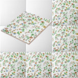 Vintage Cornflower Rosas e Pera Doce<br><div class="desc">Este é um impressão de realce digital derivado de um antigo design vitoriano de caules curvados, impresso em bloco, do século 1800, do qual crescem diversas flores, incluindo flores de milho, flores de sino, rosas e ervilhas doces. Impresso em lavanda, vermelho, amarelo, azul e verde. Você pode personalizar a cor...</div>