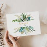 Vintage - Símbolo Reservado de Eucalipto Dourado e<br><div class="desc">Este dourado vintage e a placa reservada de eucalipto verde é perfeito para um casamento simples. O design apresenta cor d'água verde, dourada, folhas azuis e flores pintadas manualmente, bem como flores arrumadas em buquês e quadros geométricos elegantes. Use estes cartões para reservar cadeiras ou mesas na cerimônia de casamento,...</div>