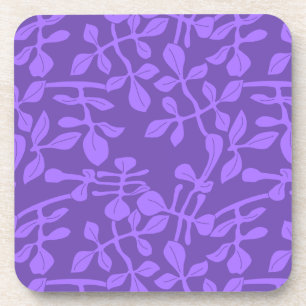 Violeta em um grupo roxo da porta copos do teste