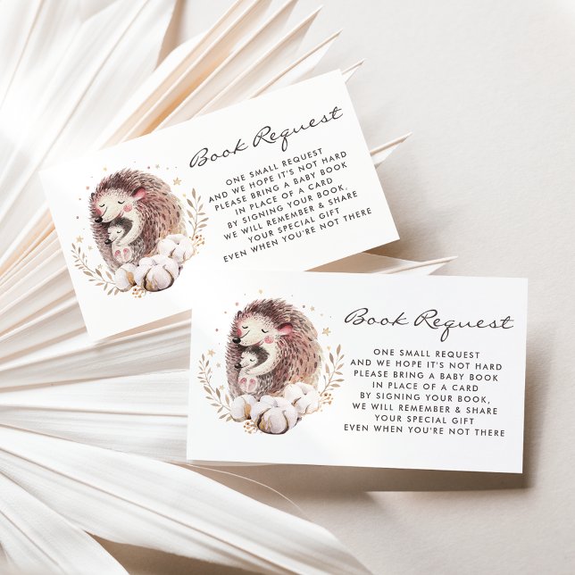 Visita Cartão de Solicitação de Livro de Boho e Mamãe Beb (Woodland theme baby shower book request card featuring watercolor mommy and baby hedgehog.)