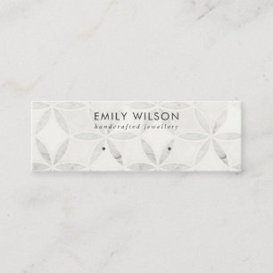VISITA MINI PASTEL OFF WHITE FLORAL STUD EARRING CARTÃO DE EX