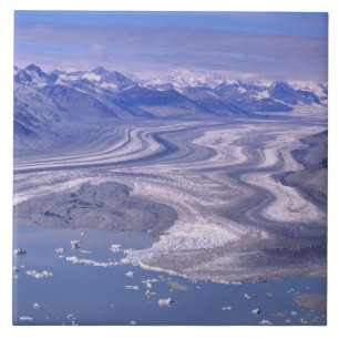 Vista aérea do glaciar Lowell, Kluane National