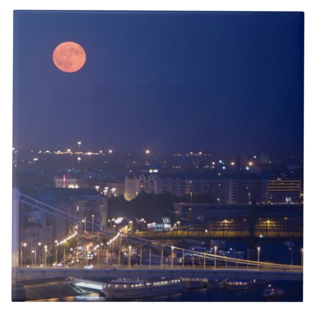 Vista da Basção dos Pescadores ao lado de Matyas (Frente)