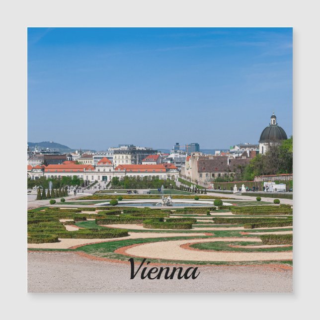 Vista de jardins perto do Palácio do Inferior de B (Frente)