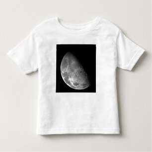 Vista do polo norte da Lua