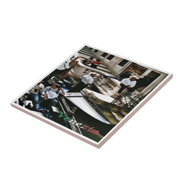 VNT060 VENICE, Gondolas, Veneto, Itália (Lateral)