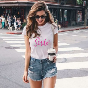 Você Me Faz Sorrir!" Tee Minimalista de Script Ros