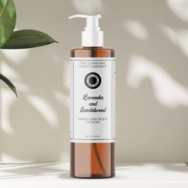 White cosmetics bottle label with logo (Criador carregado)