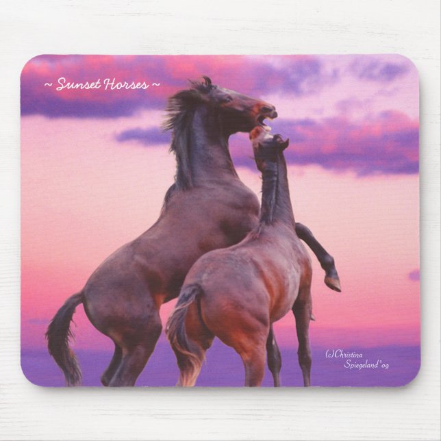 Wild Rearing Stallions Horses Sunrise Mousepad (Frente)