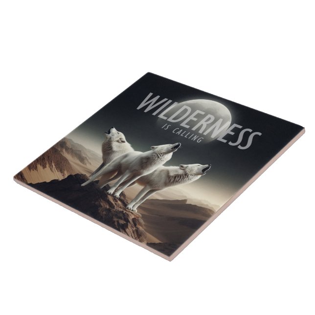 Wolves Howling em Full Moon Wilderness está chaman (Lateral)