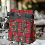 Xadrez Tartan Stewart Vermelho Caixa de Festa<br><div class="desc">Complete suas necessidades de presentes com esta caixa de favores no padrão xadrez do clã Stewart para qualquer ocasião especial,  incluindo aniversários,  aniversários de casamento,  feriados</div>