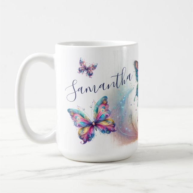 Xícara de Café com Arte de Borboleta em Pastel Per (Esquerda)