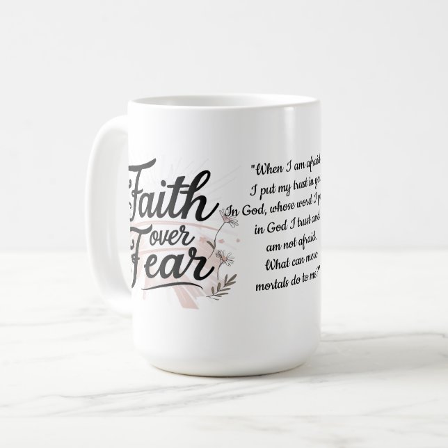 Xícara de Café com Versículo Bíblico Inspirador (Frente Esquerda)