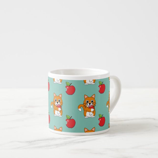 Xícara De Espresso Branca De Gato Branco, Comendo Maçã Vermelha (Frente Esquerda)