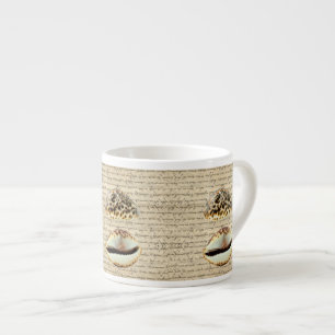 Xícara De Espresso Cascas de Cowrie