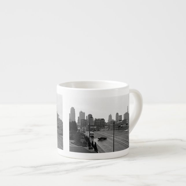 Xícara De Espresso Centro Kansas City Skyline-Black and White Photo (Frente Esquerda)