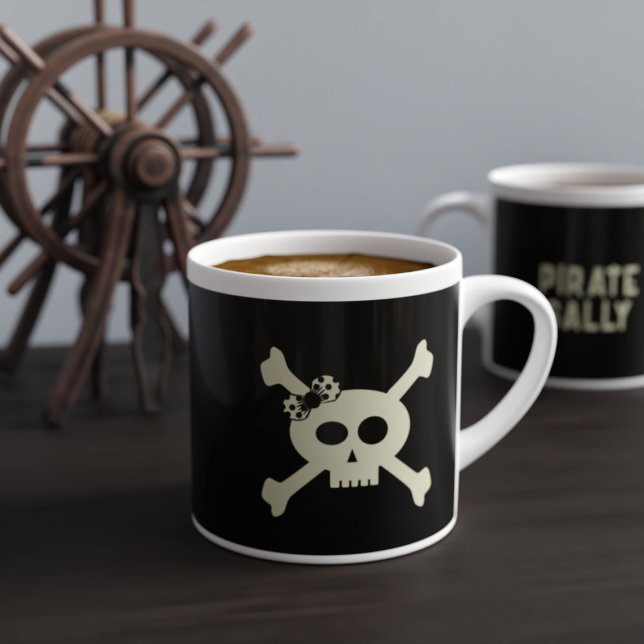 Xícara De Espresso Crânio e Crossbones Rapariga Pirata Nome Negro Eng (Set sail for a java adventure! Just add your name!)