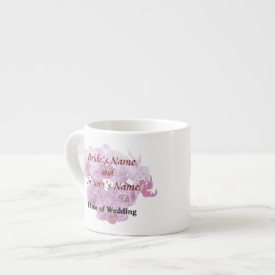 Xícara De Espresso Fontes felizes do casamento da menina do BOI do