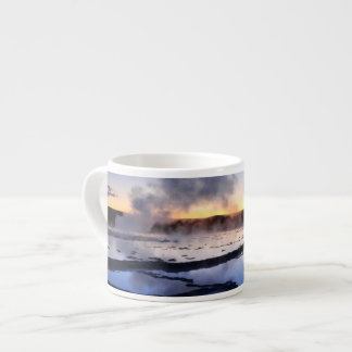 Xícara De Espresso Fumo do geyser no por do sol