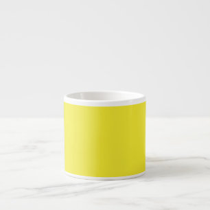 Xícara De Espresso Fundo Amarelo Vibrante Sólido