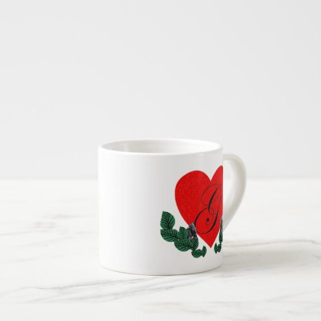 Xícara De Espresso G num coração (personalizável) (Frente Esquerda)