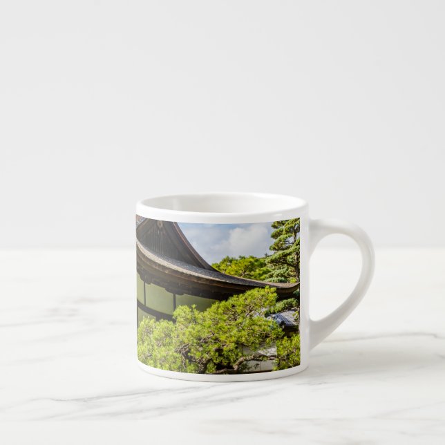 Xícara De Espresso Hondo ou salão principal em Ginkaku-Ji, Quioto (Direita)