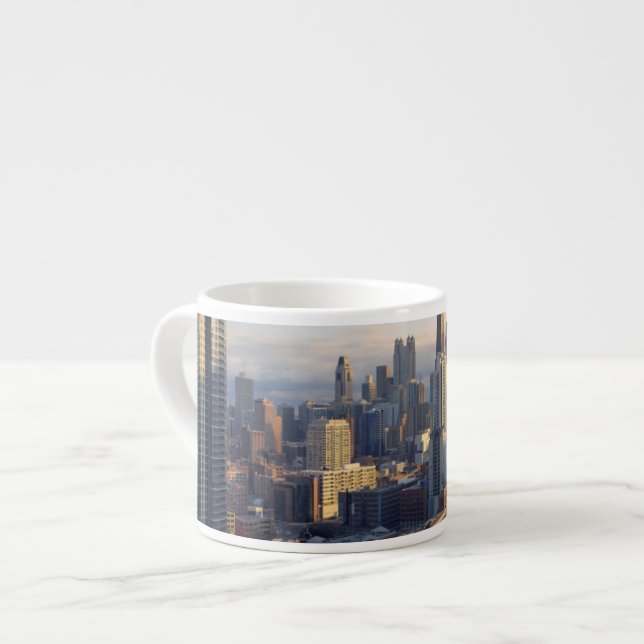 Xícara De Espresso Ideia da arquitectura da cidade com luz fantástica (Frente Esquerda)