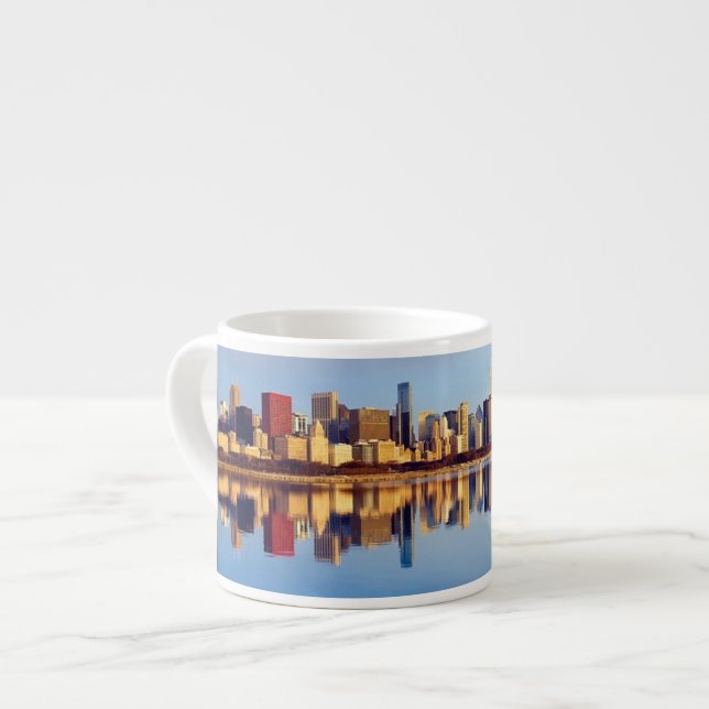 Xícara De Espresso Ideia da skyline de Chicago com reflexão (Frente Esquerda)