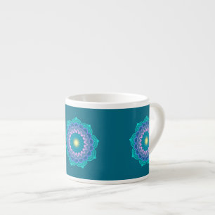 Xícara De Espresso Mandala Colorida em Fundo Azul
