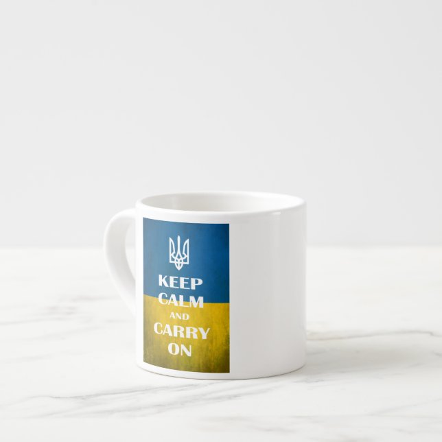 Xícara De Espresso Mantenha a calma e continue o tridente do emblema  (Frente Esquerda)