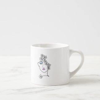 Xícara De Espresso Mulher Com Flores Arte Linear  