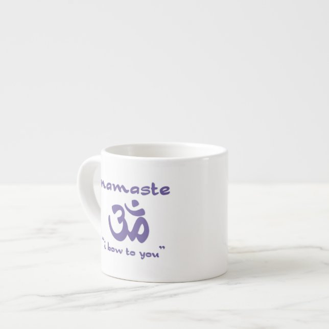 Xícara De Espresso Namaste - Eu arco a você (em roxo) (Frente Esquerda)